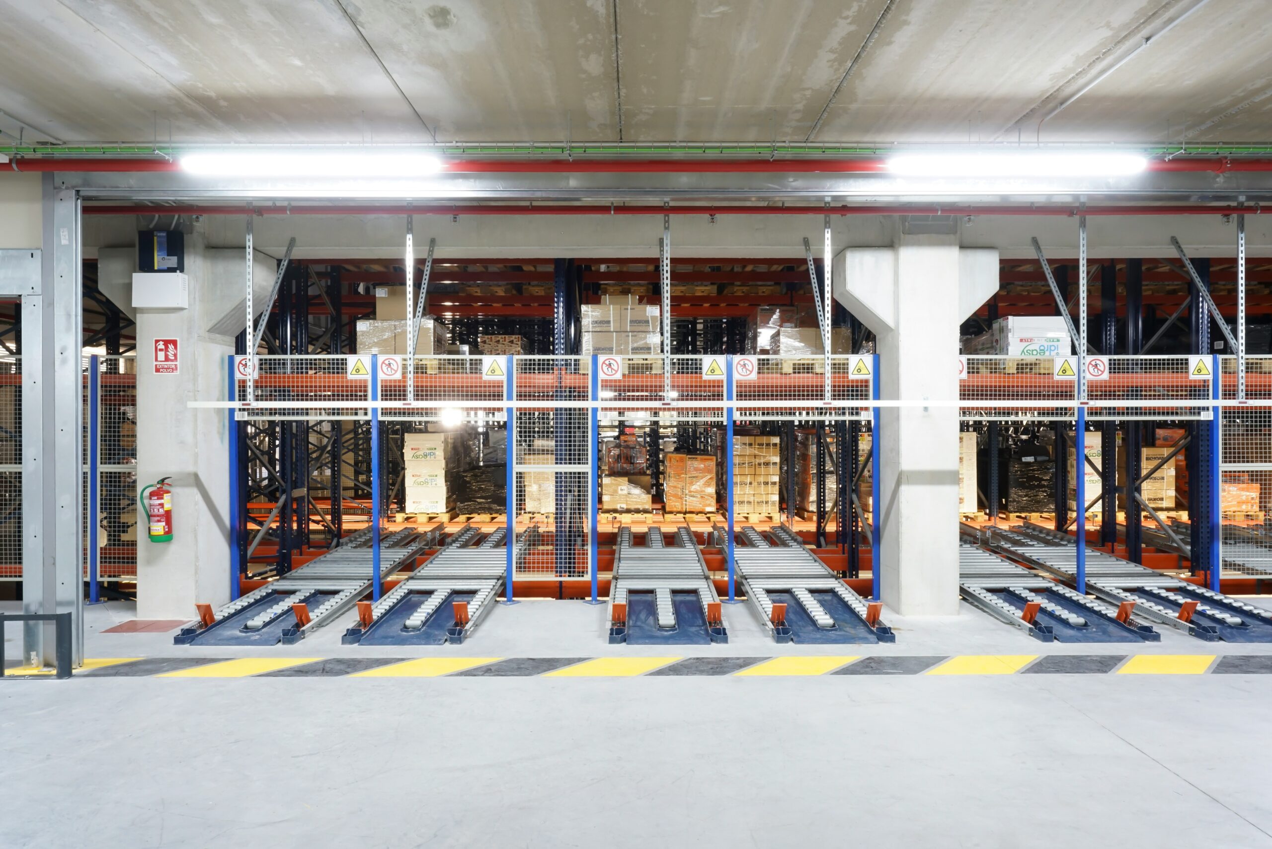 Read more about the article 降低倉儲自動化成本的秘密：無縫整合 WMS 與 WCS 系統