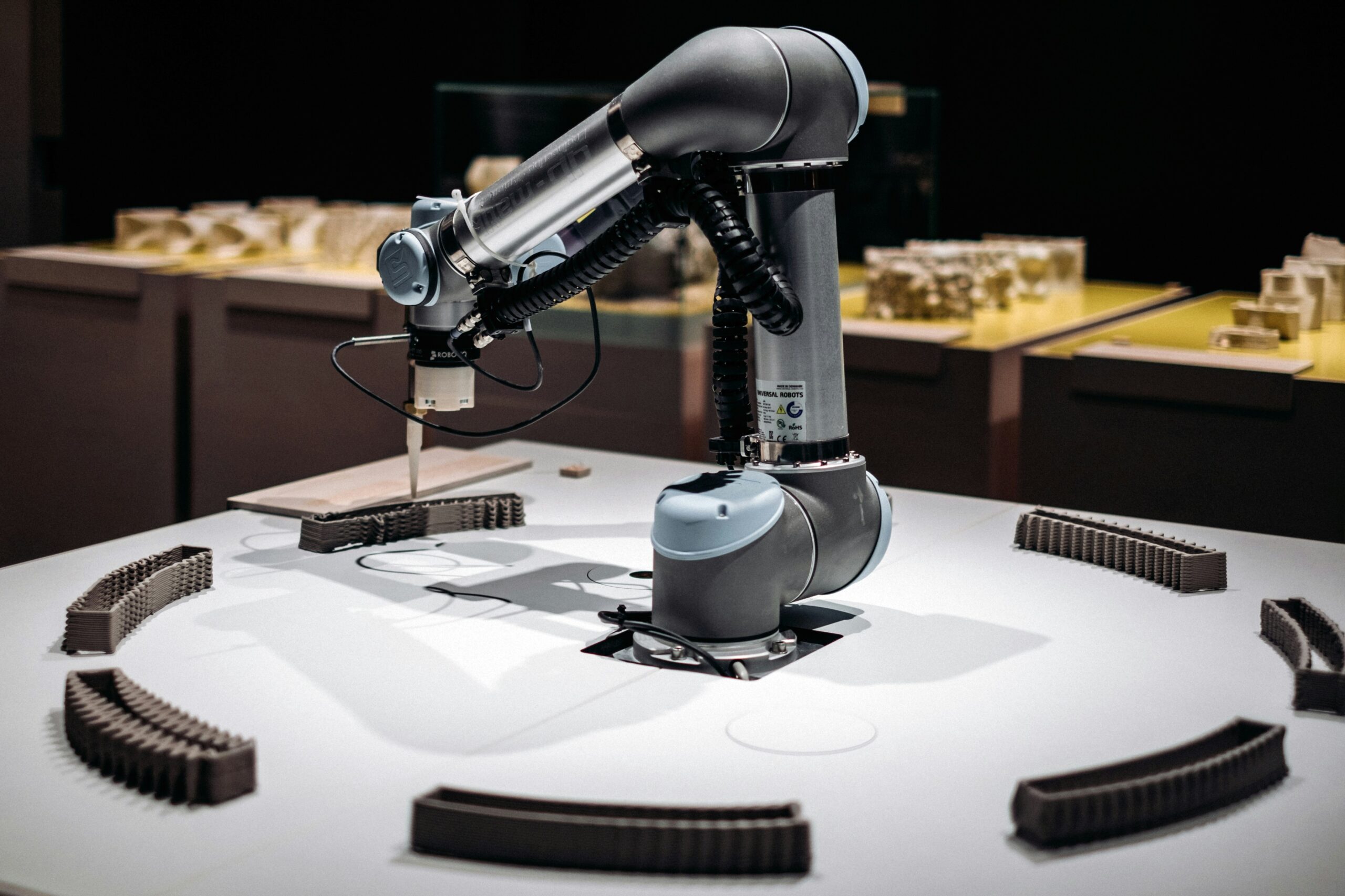 Read more about the article 機器人技術的深度整合：Locus Robotics 從傳統 ASRS 轉向 AMR 的創新