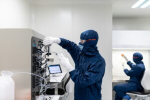 Read more about the article 半導體高潔淨度要求：【晶圓廠 自動化倉儲】的微污染控制技術